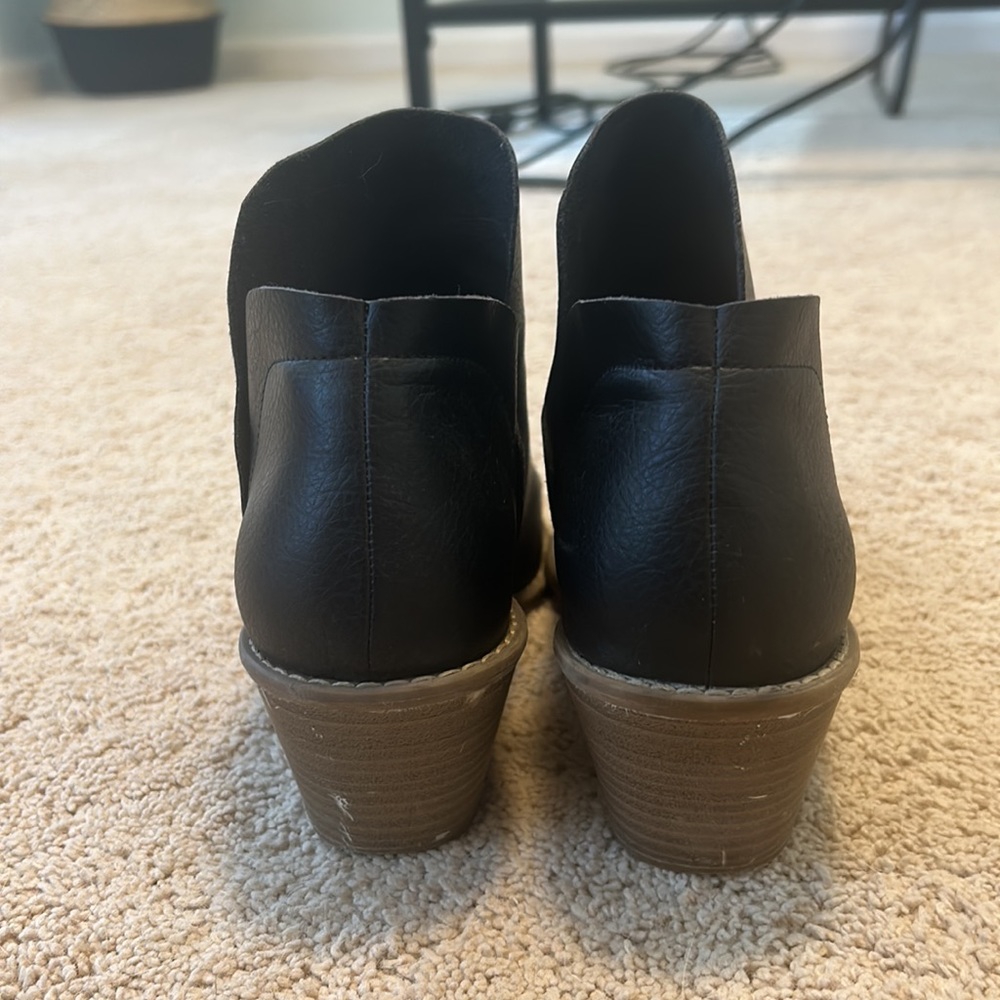 Black booties - Picture 4 of 6